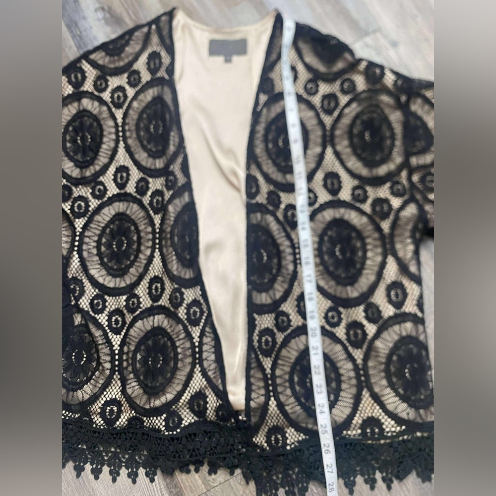 Anthropologie Sunday in Brooklyn Beautiful lace jacket with satin like fabric - Picture 8 of 10